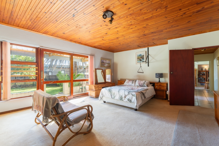 4 Bedroom Property for Sale in Pringle Bay Western Cape